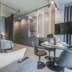 Люкс (Business apartments на 15 этаже с видом на ПАРК), Business apartments