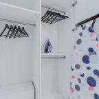 Полулюкс (Студия около парка и метро), Business apartments
