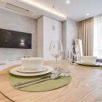 Полулюкс (Тихий уголок для 1-2 гостей. Рядом метро и парк), Business apartments