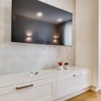 Полулюкс (Тихий уголок для 1-2 гостей. Рядом метро и парк), Business apartments