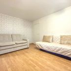 Апартаменты (Двухкомнатные апартаменты с кондиционером и балконом), Апартаменты Весенняя 25 Двухкомнатная квартира в центре