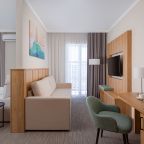 Сьюит (Волна Junior Suite), Отель Город Mira