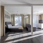 Люкс (Люкс с террасой и видом на город и море), Отель Il Punto