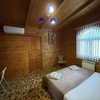 Шестиместный (Улучшенный двухкомнатный), Гостевой дом Оазис Надежды