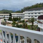Своя ухоженная территория, Отель Sea Family Resort & Spa