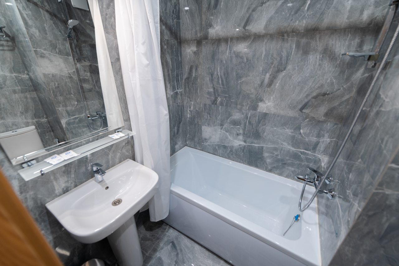 Двухместный (Стандарт улучшенный с балконом), Отель Ленинград