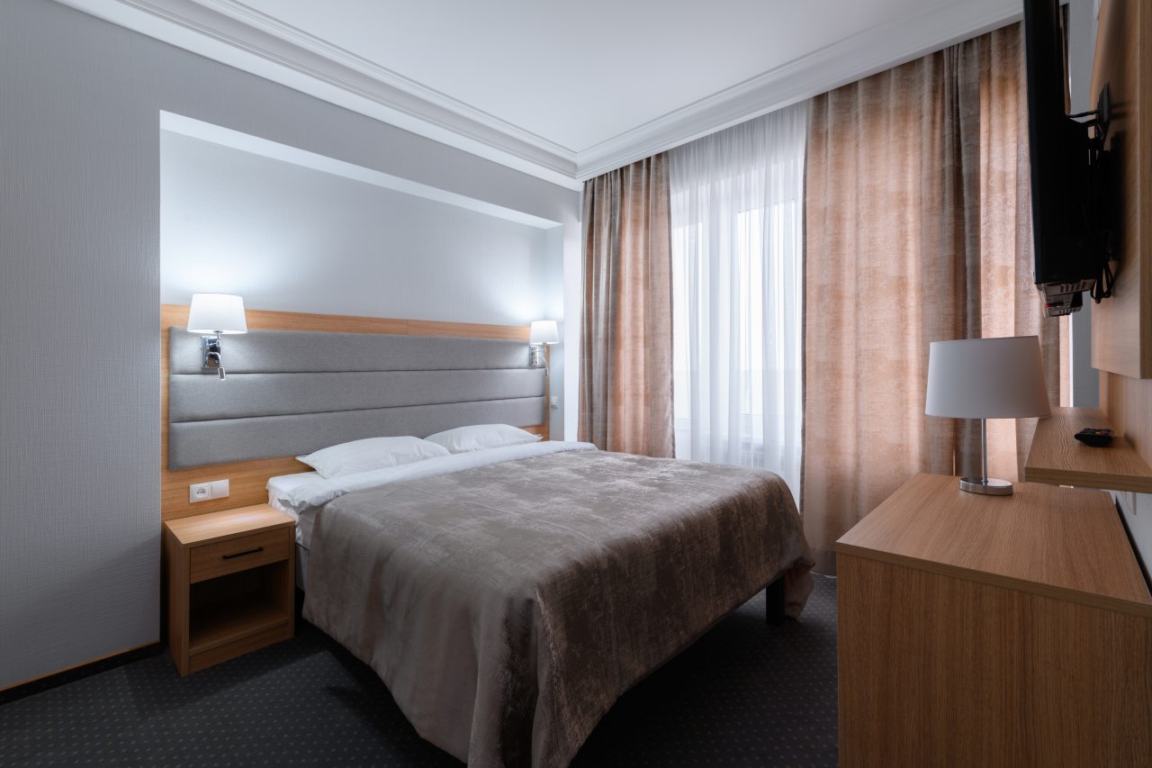 Люкс (Junior Suite двухкомнатный с балконом), Отель Ленинград