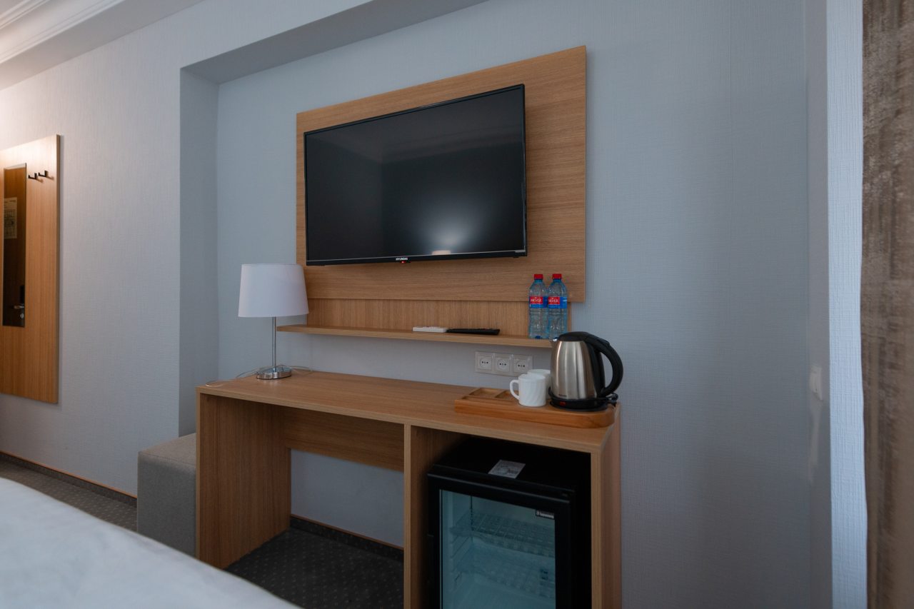 Люкс (Junior Suite двухкомнатный с балконом), Отель Ленинград