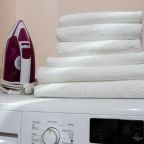 Апартаменты (Тишина и колокола у Ярославского кремля, однокомнатные апартаменты, на первом этаже), Апарт-отель У монастыря