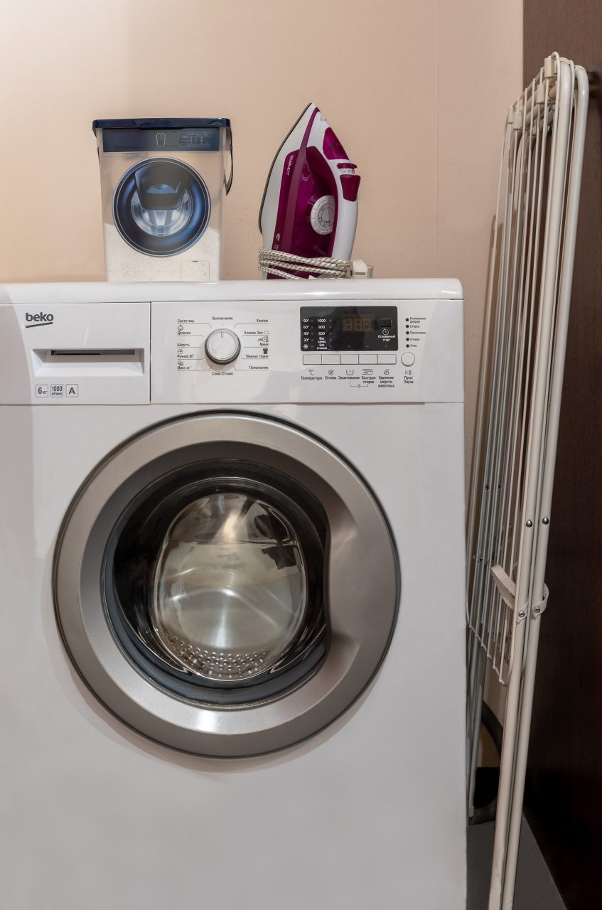 Апартаменты (Тишина и колокола у Ярославского кремля, двухкомнатные апартаменты, мансарда), Апарт-отель У монастыря