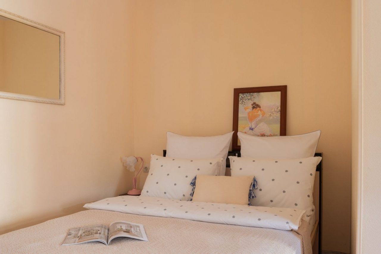 Апартаменты (Однокомнатные Welcome2Yar у Ярославского кремля), Апарт-отель У монастыря