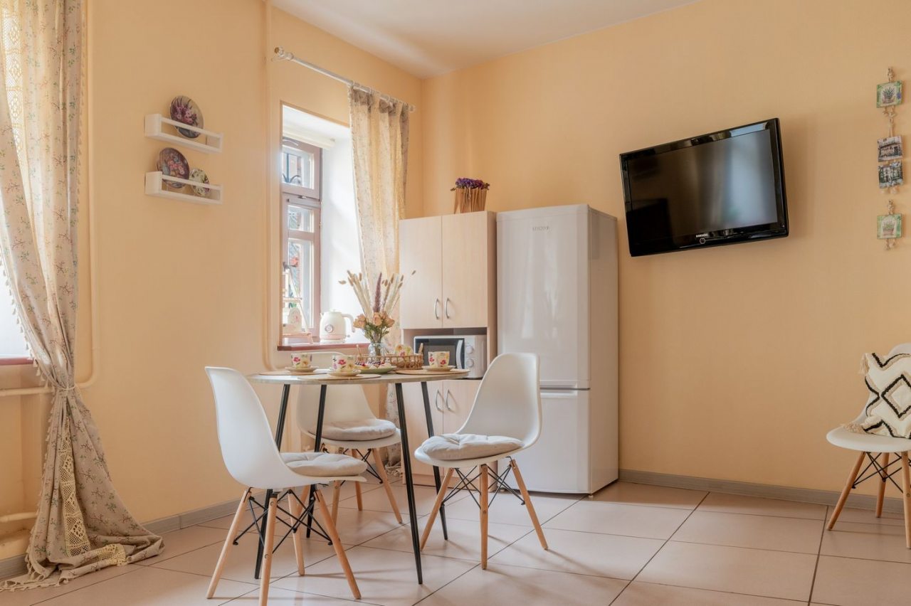 Апартаменты (Однокомнатные Welcome2Yar у Ярославского кремля), Апарт-отель У монастыря