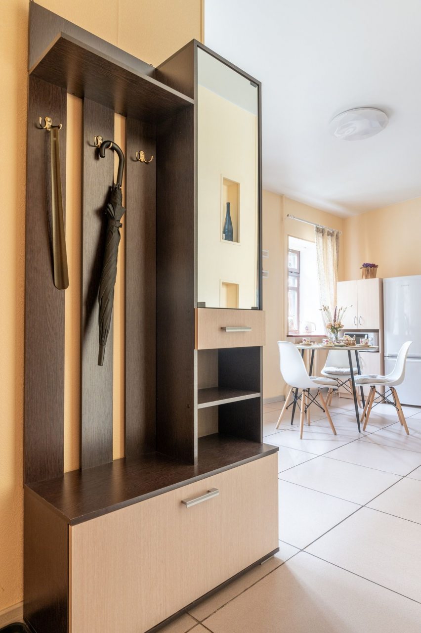 Апартаменты (Однокомнатные Welcome2Yar у Ярославского кремля), Апарт-отель У монастыря