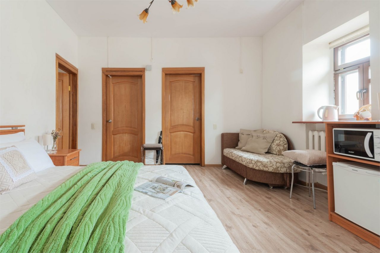 Апартаменты (Двухкомнатные Welcome2Yar у Ярославского кремля), Апарт-отель У монастыря