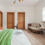 Апартаменты (Двухкомнатные Welcome2Yar у Ярославского кремля), Апарт-отель У монастыря