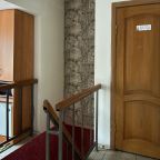 Апартаменты (На мансарде однокомнатные Welcome2Yar у Ярославского кремля), Апарт-отель У монастыря