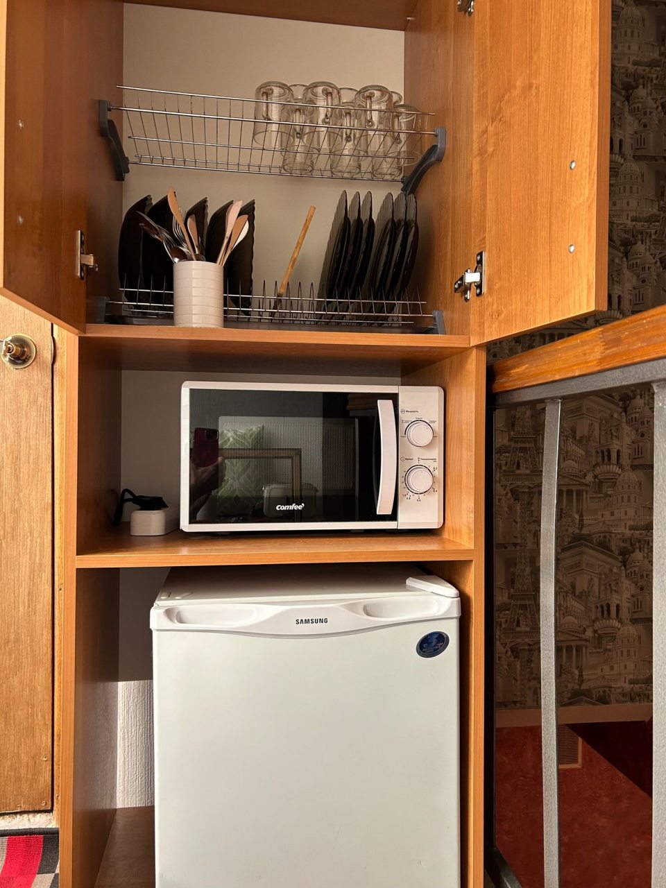 Апартаменты (На мансарде однокомнатные Welcome2Yar у Ярославского кремля), Апарт-отель У монастыря