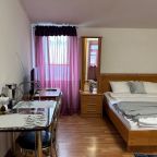 Апартаменты (На мансарде двухкомнатные Welcome2Yar у Ярославского кремля), Апарт-отель У монастыря