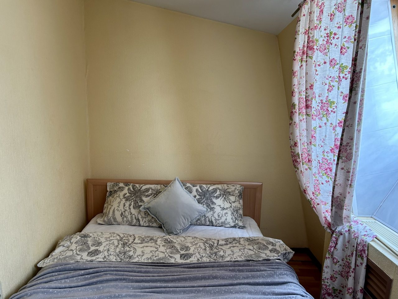 Апартаменты (На мансарде двухкомнатные Welcome2Yar у Ярославского кремля), Апарт-отель У монастыря