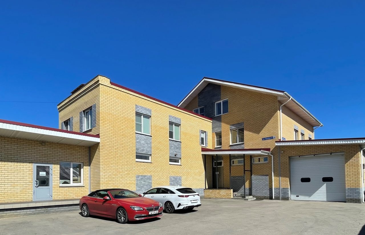 Автостоянка / Парковка, Апартаменты Мансарда