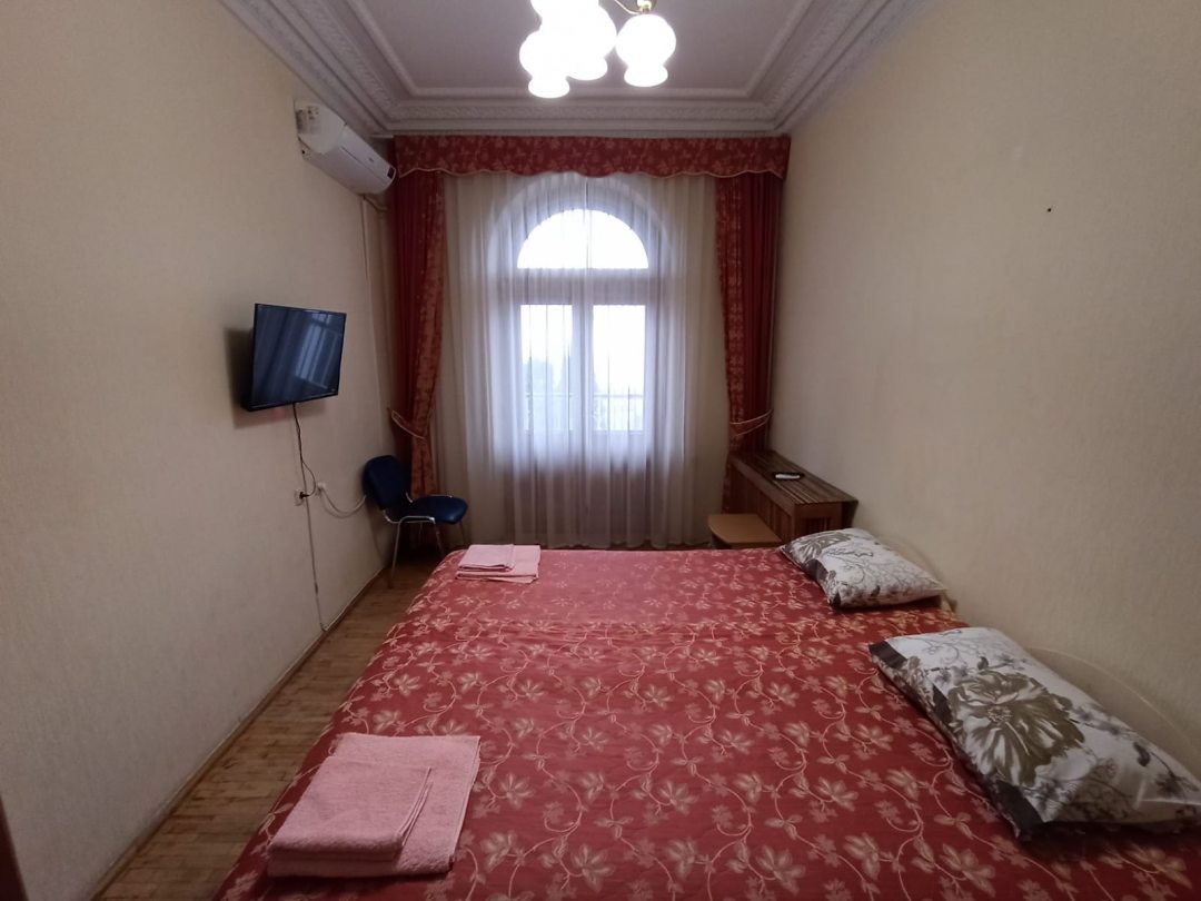 Двухместный (Двухкомнатный Стандарт, с балконом, DBL / TWIN) отеля Крым-Дрим, Ялта