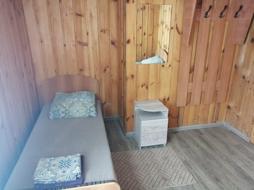 Двухместный (Двухместный номер с двумя раздельными кроватями) гостиницы Алтай Вояж, Чемал