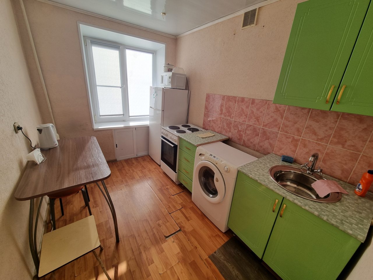 Апартаменты (Однокомнатная квартира Мира 22 - 6 этаж), Апартаменты На Мира 22