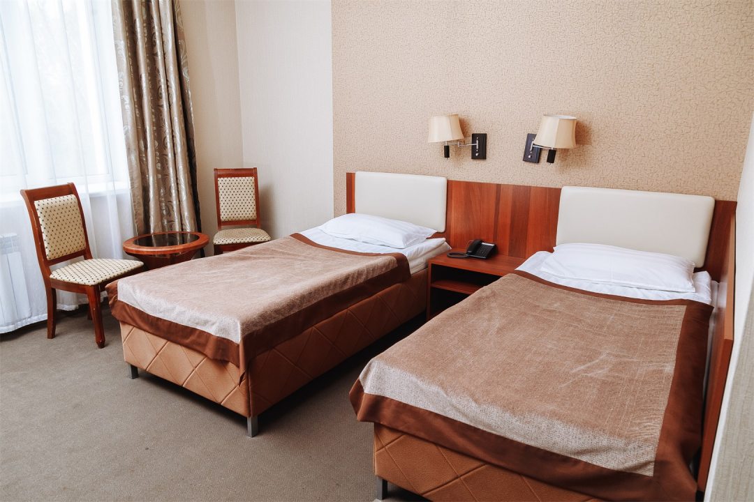Двухместный (Стандарт с двумя кроватями 1 этаж) гостиницы Бира, Биробиджан