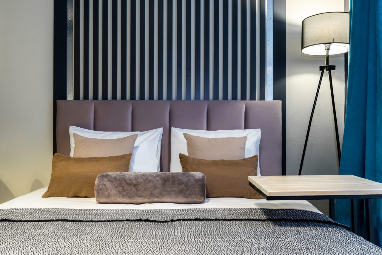 Студия расположена на  11 этаже