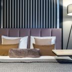 Студия расположена на  11 этаже