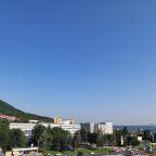 Вид из окна на горы