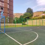 Детская площадка, Апартаменты Люкс у парка