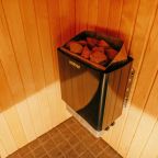 Финская сауна с аромо-маслами входит в стоимость проживания.