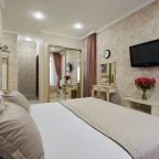 De Luxe, Отель Аркадия + by Sun City Hotels