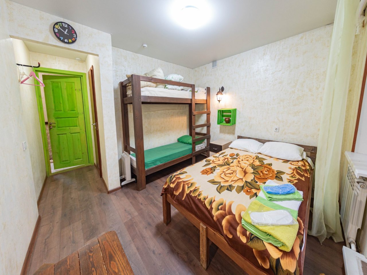 Четырехместный (С душем и санузлом), Мини-отель Соня