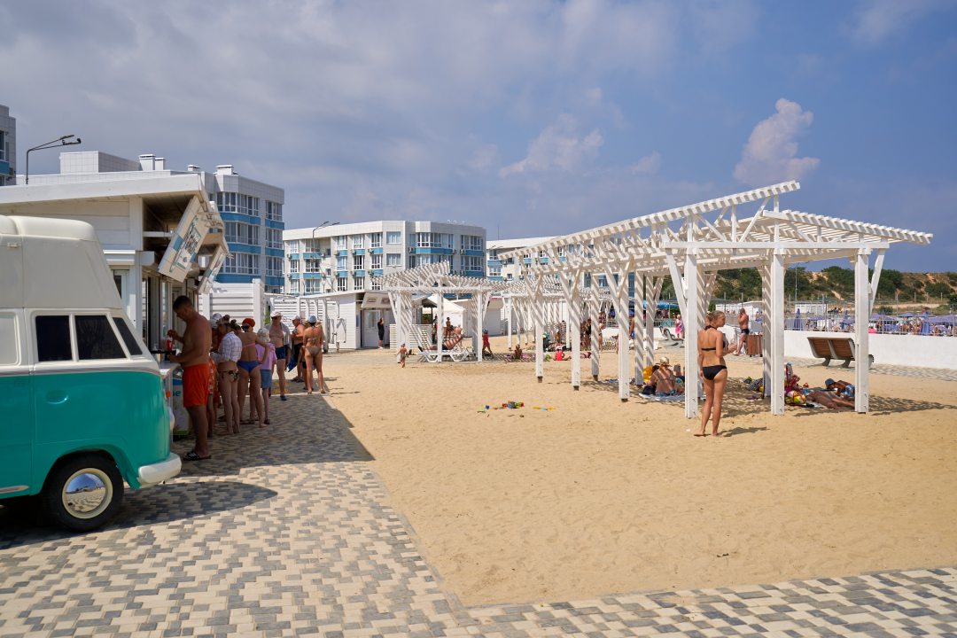 Песчаный пляж, Апарт-отель Античная Лагуна