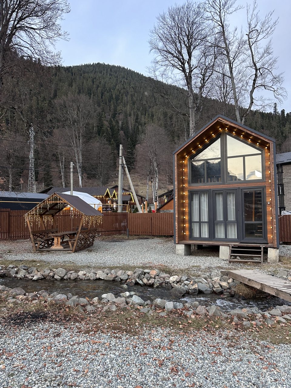 Апартаменты (Burn House), Гостевой дом Alan House