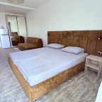 Люкс (Двухместный с доп. местом № 6), Бутик-Отель Кедр