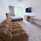 Люкс (Двухместный с доп. местом № 6), Бутик-Отель Кедр