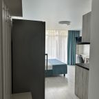 Люкс (Двухкомнатный с доп.местом и кухней  № 8-а), Бутик-Отель Кедр