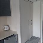 Люкс (Двухместный с доп.местом и кухней № 10), Бутик-Отель Кедр