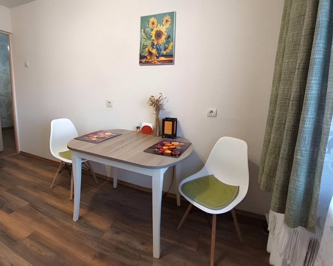 кухня (  обеденная  зона )