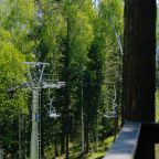 Объект находится в горах, Гостиница Борус