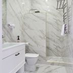 Люкс (Семейный двухкомнатный  люкс на 2 этаже), Гостевой дом Е17