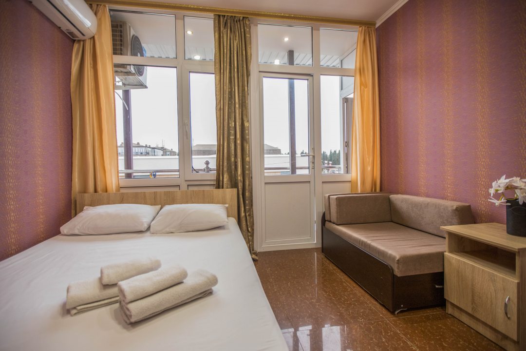 Двухместный (Стандартный номер с доп местом) гостиницы Три пальмы, Сириус