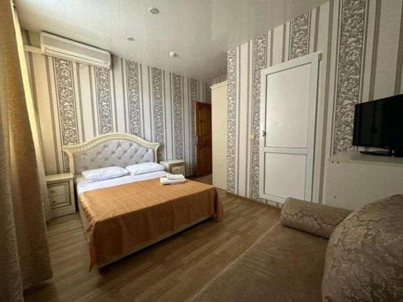 Гостиница Три пальмы