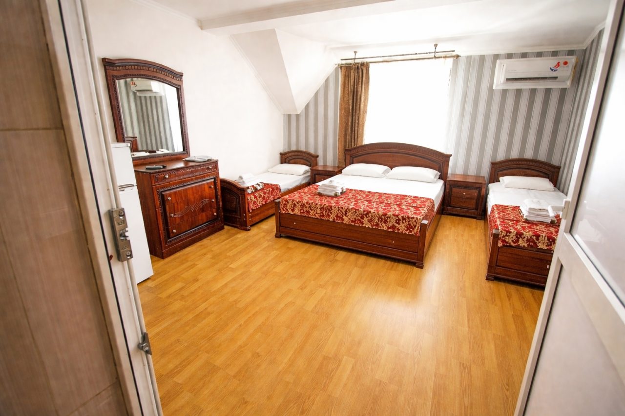 Четырехместный (Стандартный номер), Гостиница Три пальмы