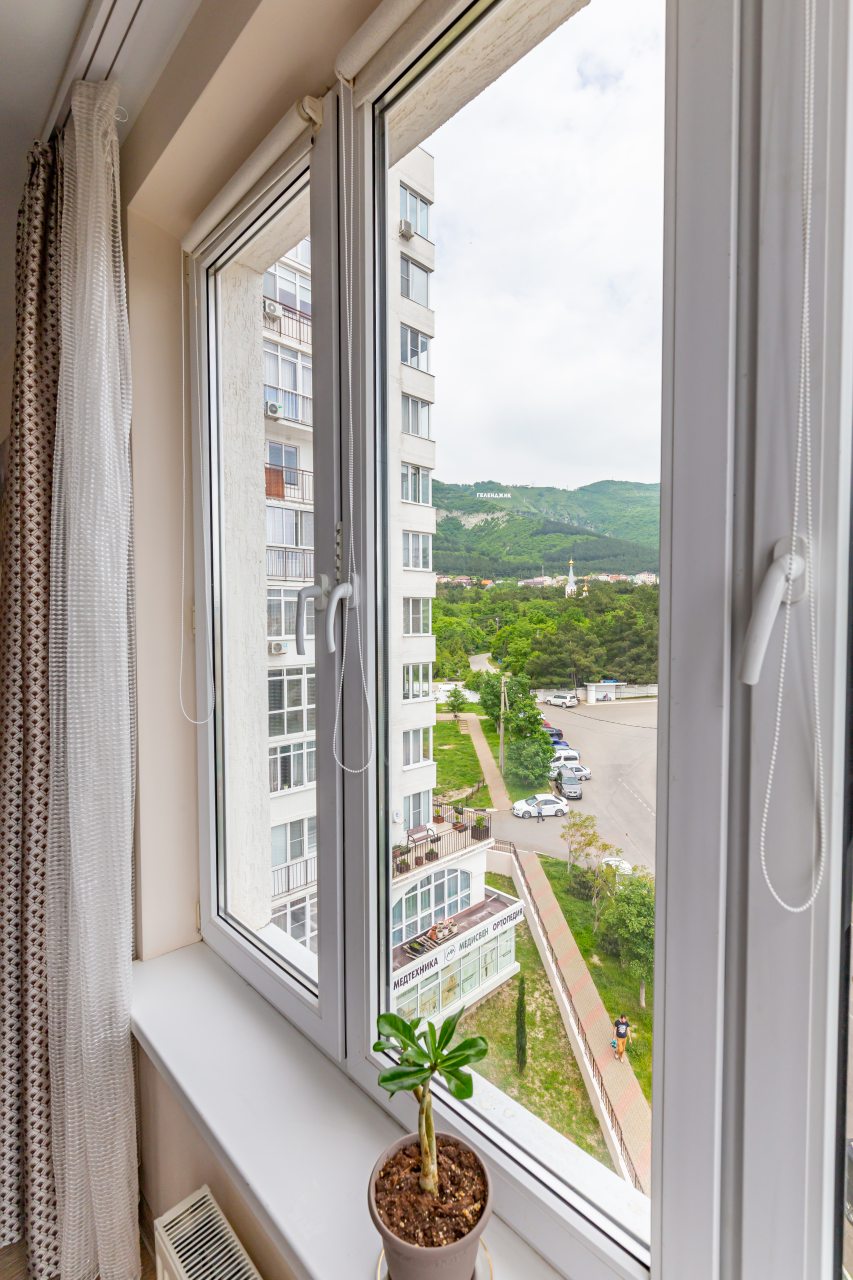 De Luxe (Райский уголок), Апарт-отель Yakamoz