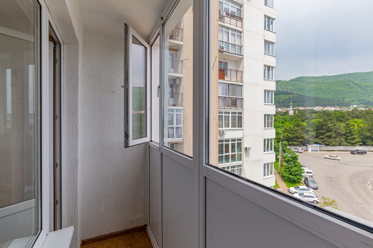 De Luxe (Райский уголок), Апарт-отель Yakamoz