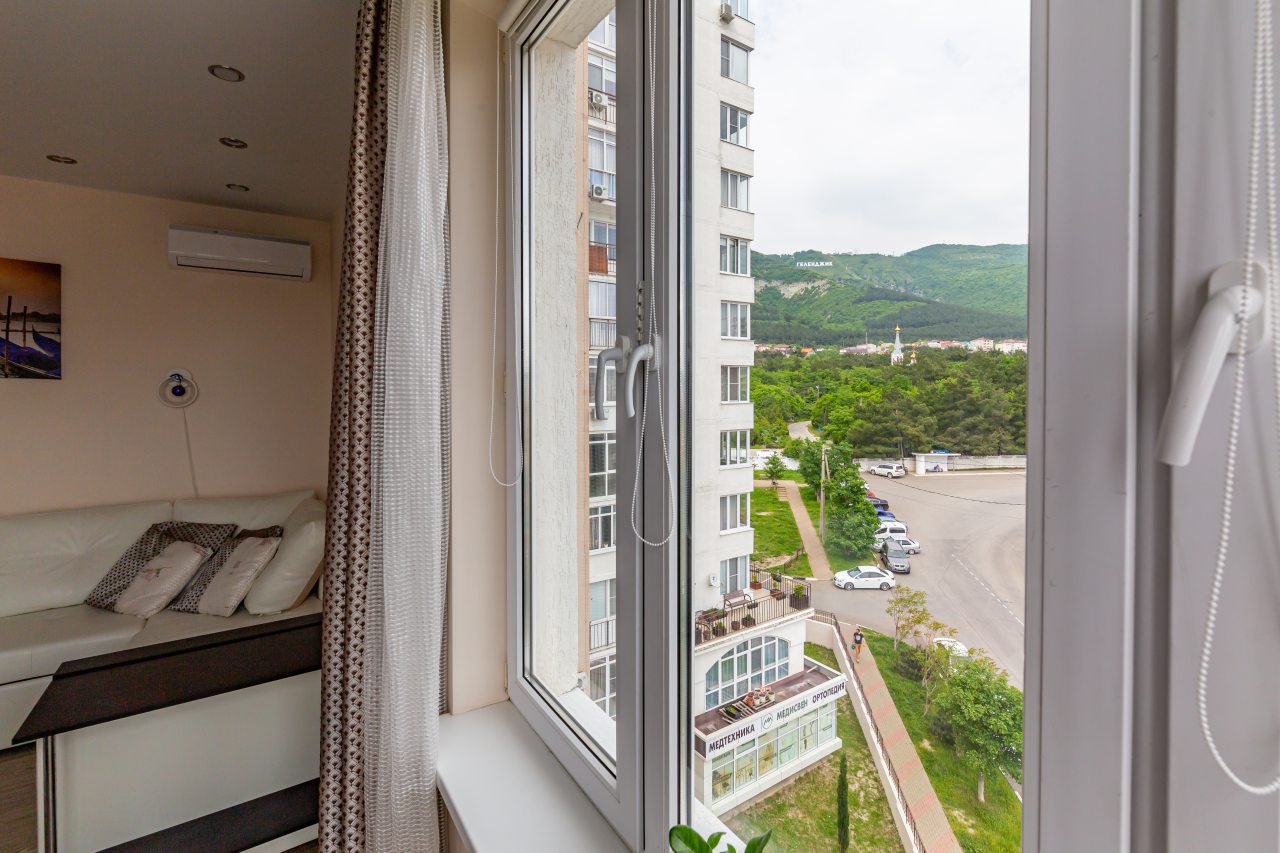 De Luxe (Райский уголок), Апарт-отель Yakamoz